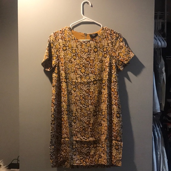 VICI NEVER DIM YOUR LIGHT FLORAL SHIFT DRESS - Picture 2 of 5